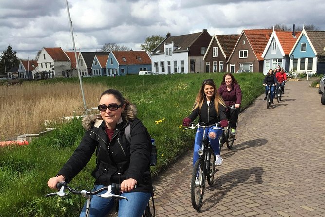 Amsterdam's Countryside Half-Day Bike Tour in Small Group - Small-group size: what max 11 really changes