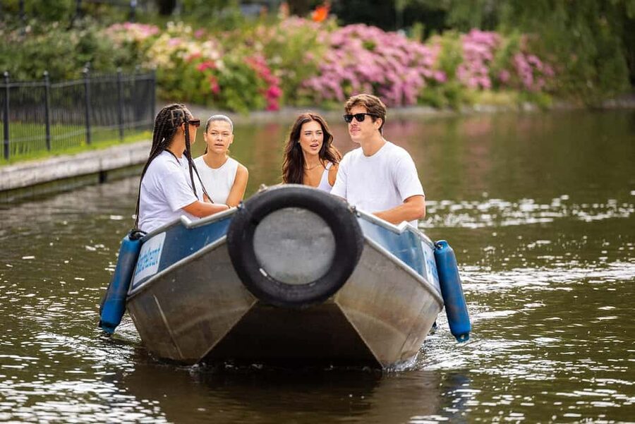 Amsterdam: Sail Yourself with a 2 Hour Boat Rental - Food, drinks, and the quiet joy of doing it your way
