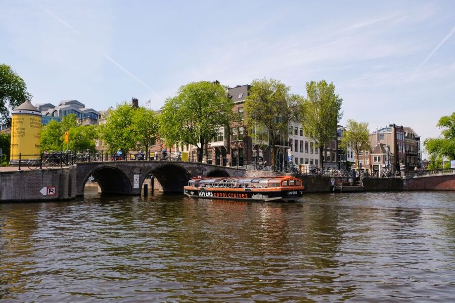 Amsterdam: Semi-Open Canal Boat Cruise - A Semi-Open Electric Cruise That Actually Works in Real Weather