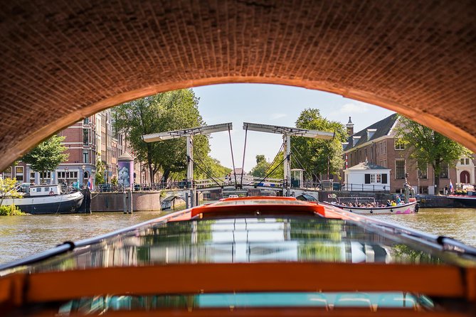 Amsterdam Sightseeing Canal Cruise with Audio Guide - Magere Brug and the Amstel River: the Skinny Bridge moment