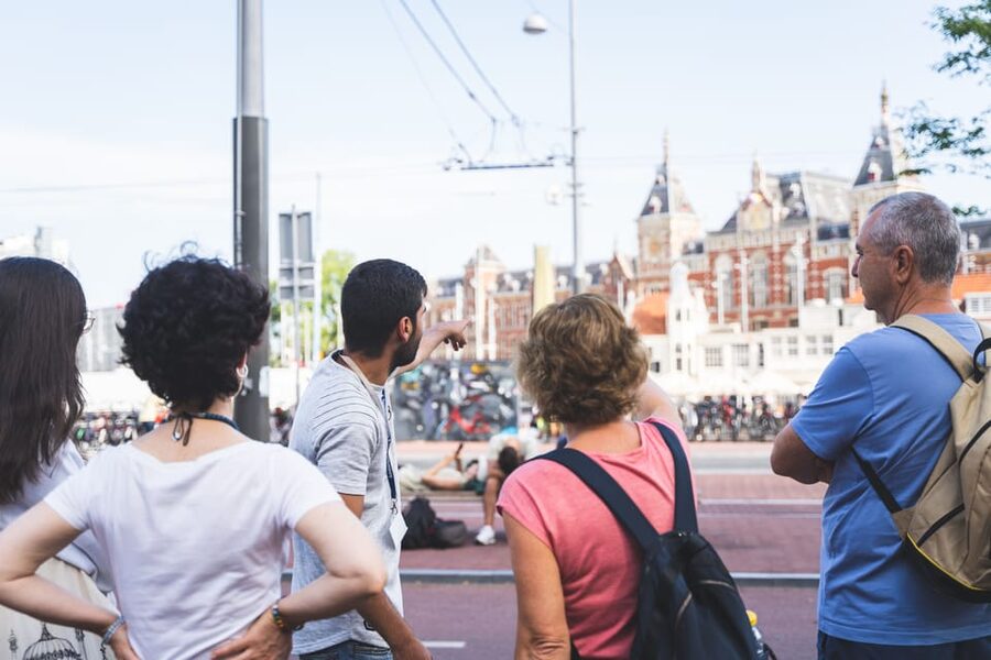 Amsterdam Small-Group Walking Tour with Canal Cruise - Quick take