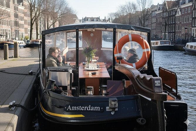 Amsterdam Smoke Friendly Cruise with drinks option & local guide - Drinks and snacks: what’s available, and why opinions split