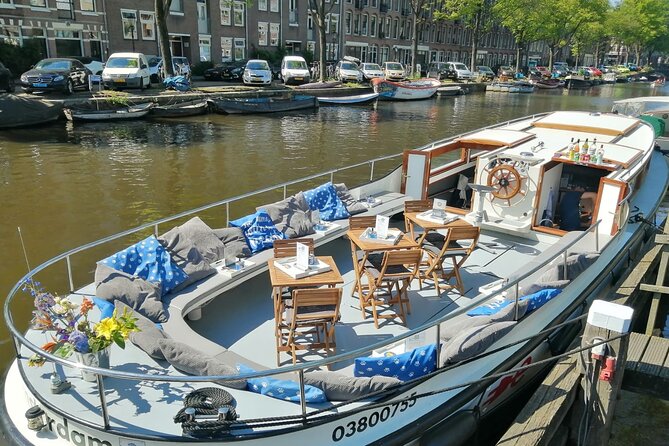 Amsterdam: The Bulldog Boat Smoke-Friendly Cruise & 2 Drinks - Price and value: why $35 is fair (and when it’s not)