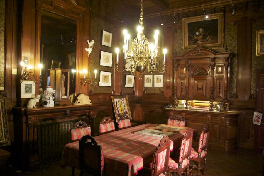 Amsterdam: The Kattenkabinet Cat Museum Entry Ticket - Ticket value: is $15 worth it?