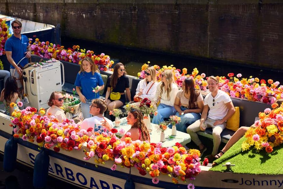 Amsterdam: The Original Flower Boat with Local Guide and Bar - Herengracht (20 minutes): where the cruise really settles in