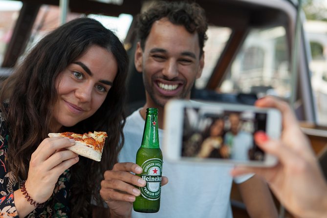 Amsterdam The Original Pizza Cruise with Unlimited Drinks - Pizza plus canals: how the 90-minute timing works