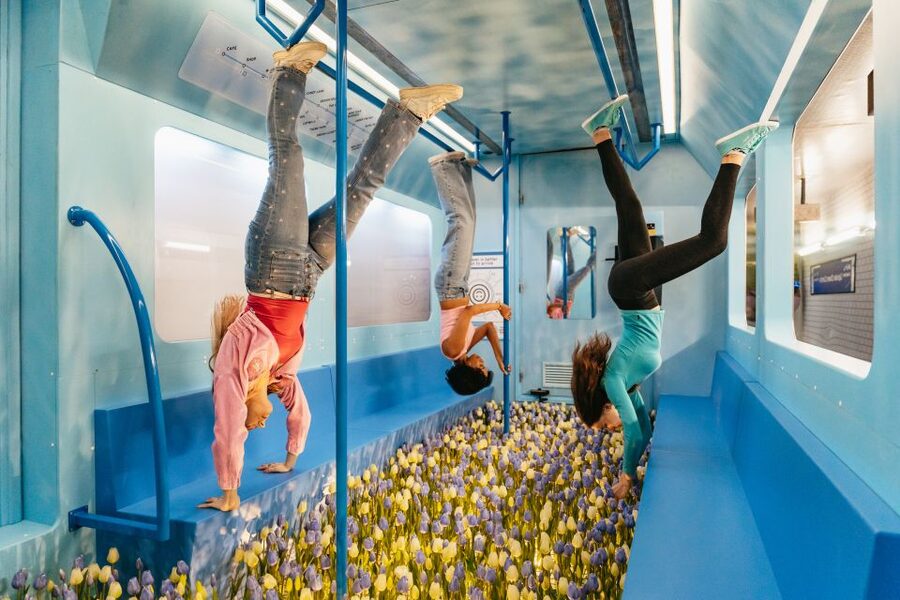 Amsterdam: The Upside Down Experience Entrance Ticket - The 25 upside-down rooms: how the layout keeps it fun