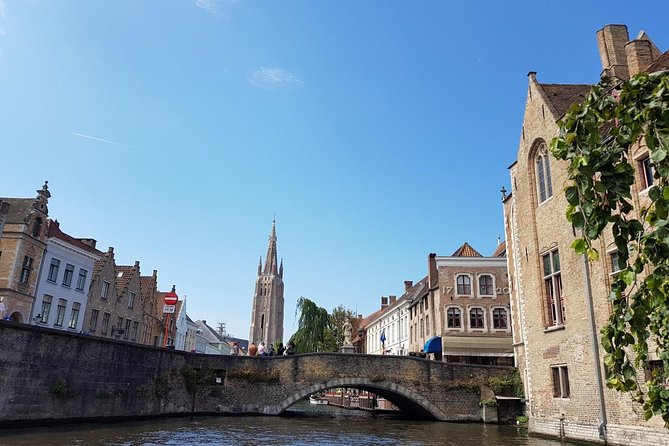 Amsterdam to Bruges – Private luxury Full-Day Tour Cristmasmarket - Pickup and On-Board Wi‑Fi: Small Details That Save the Day