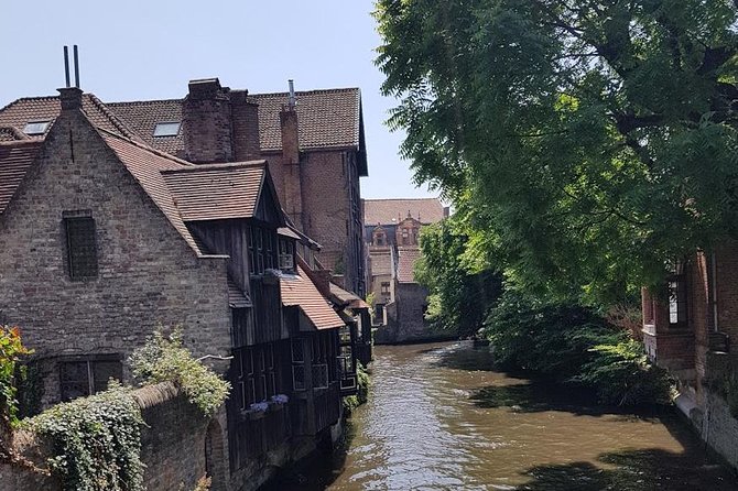 Amsterdam to Bruges – Private luxury Full-Day Tour Cristmasmarket - The Markt Hour: Where You Can Spend Like a Local