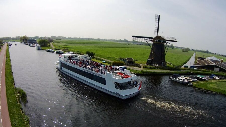 Amsterdam: Tour to Keukenhof Gardens with Windmill Cruise - What it feels like in practice (comfort, crowds, and flow)