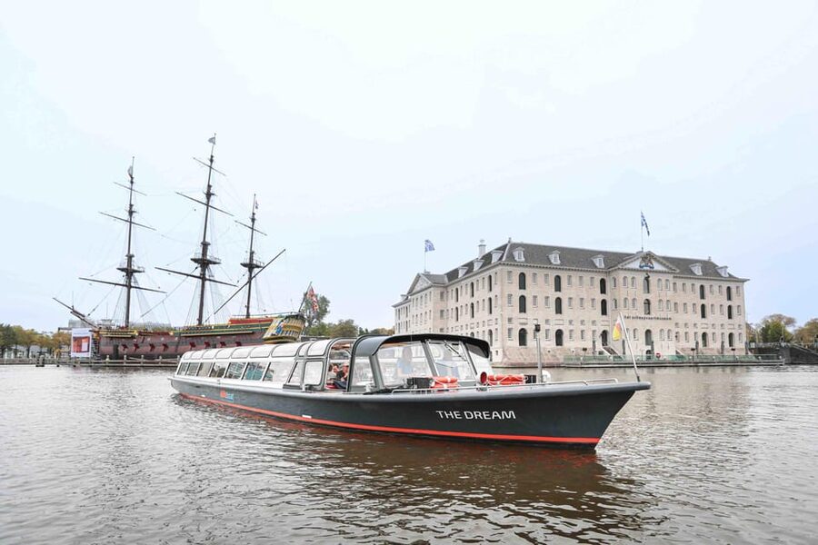Amsterdam: Traditional Canal Cruise with Bar on Board - Quick Take: What Makes KINboat Feel Worth It