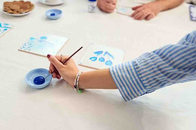 Amsterdam Traditional Dutch Blue Tile Painting Workshop - Your Take-Home Tile: A Souvenir That’s Real (and Travel-Ready)