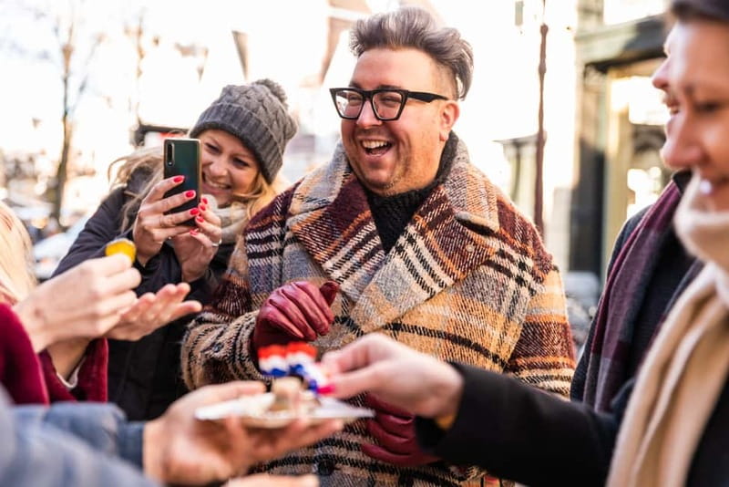 Amsterdam: Ultimate Amsterdam Food Tour - Why the Spui-to-Jordaan route feels like a food history lesson
