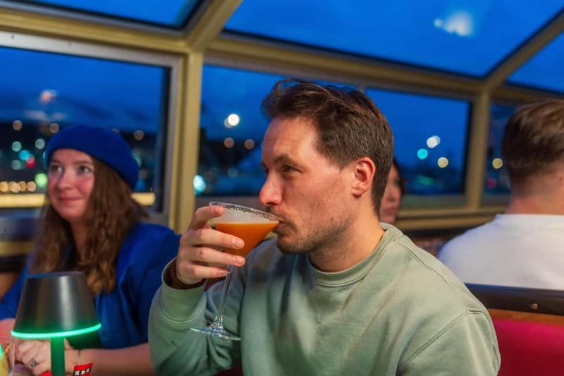 Amsterdam: Unlimited Cocktails Cruise on the Canals - Seating and group planning: the one thing that can change your experience