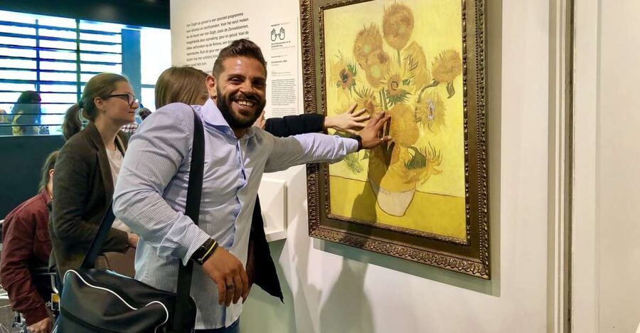 Amsterdam: Van Gogh Museum Masterpieces Tour up to 8 guests - The short sightseeing stop before the museum opens your eyes