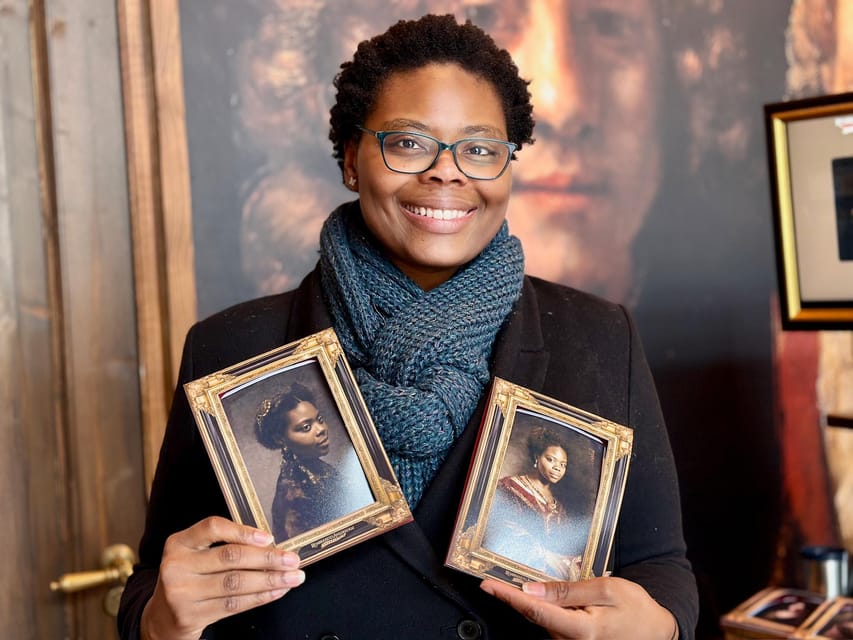 Amsterdam: Van Gogh or Rembrandt AI Portrait Photo Souvenir - Who should book this AI portrait experience?
