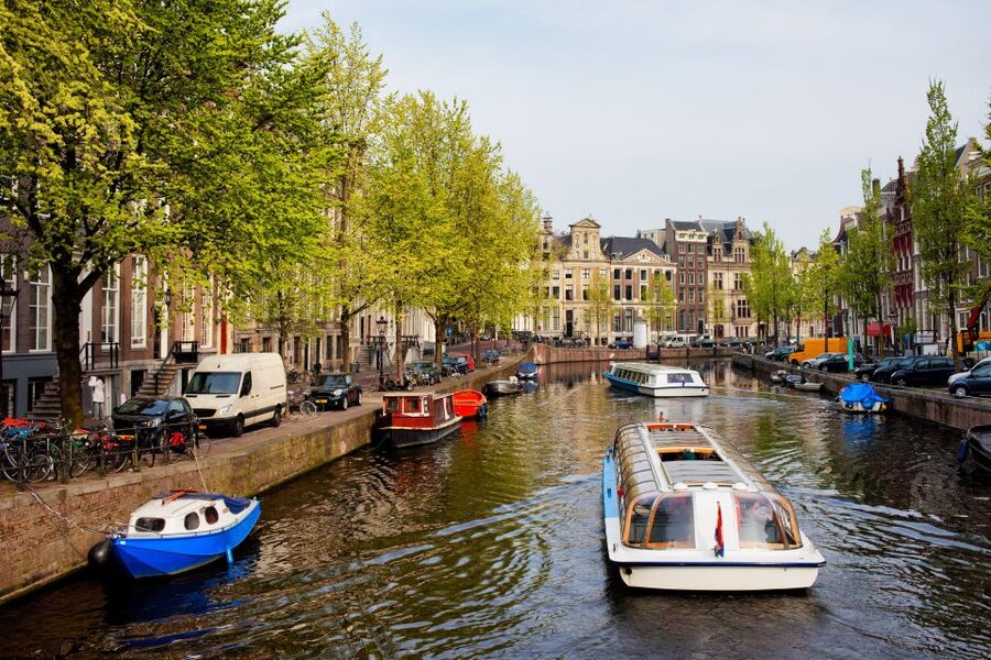 Amsterdam Walking Tour and Canal Cruise - Key reasons this combo tour works