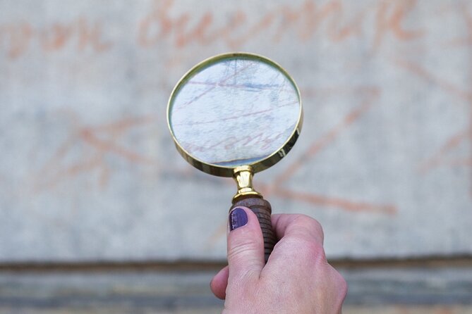 Amsterdam Walking Tour: Urban Legends & History with local guide - Getting there: where you start and how the walk flows