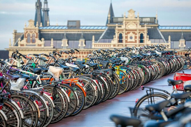 Amsterdam Walking Tour with Audioguide on Your Smartphone - De Wallen and Dam Square: A Quick Route Through Big Contrasts