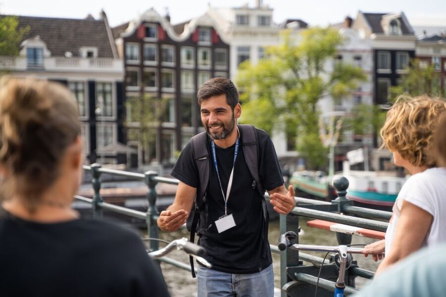Amsterdam Walking Tour with Cheese Tasting - Timing Tips and What to Wear for the Walk