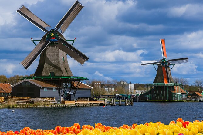 Amsterdam: Windmills, Cheese and Volendam Tour with Video Guide - Getting There: Meeting Point and Group Size That Feels Manageable