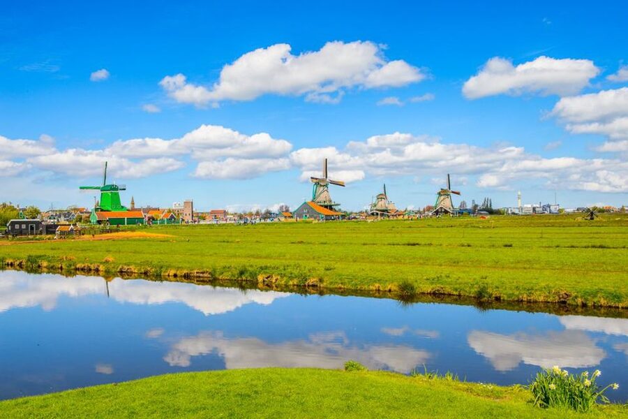 Amsterdam: Windmills, Edam, Volendam and Marken Private Tour - Marken: the quiet village stop reached by a winding 1957 road
