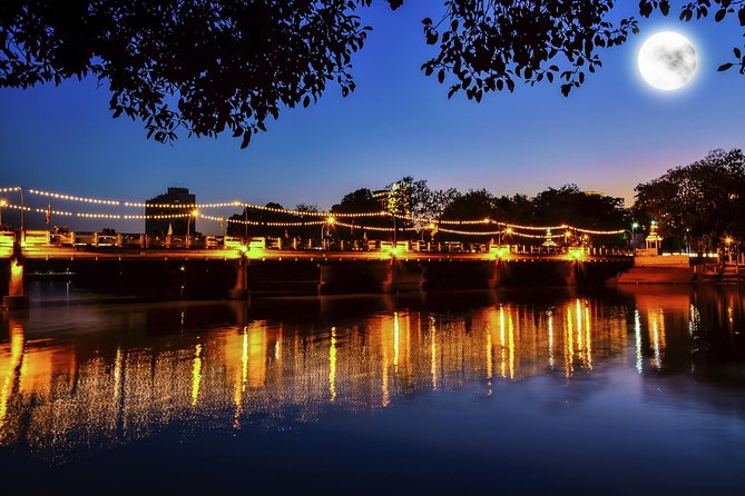 Amsterdam Wine and Cheese Evening Cruise - Price and value: what you’re really paying for