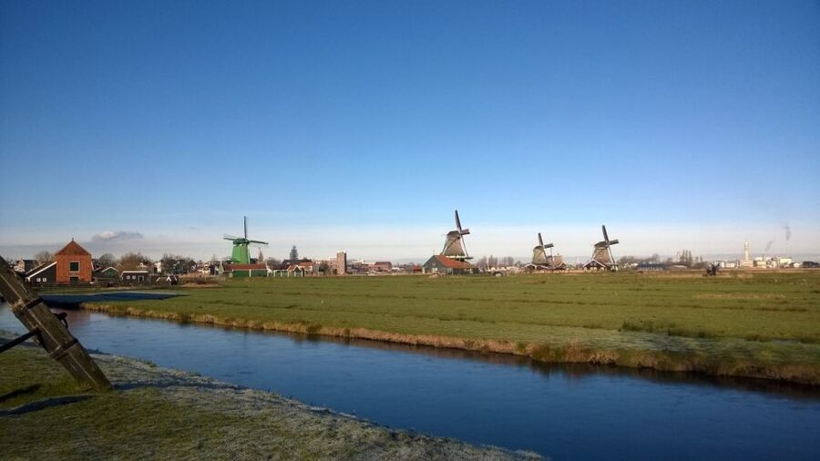 Amsterdam: Zaanse Schans 3-Hour Small Group Tour - How Much Walking and What to Wear in Dutch Weather
