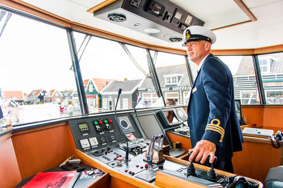 Amsterdam: Zaanse Schans, Marken, Volendam, & Edam Day Tour - Marken Express boat time across IJssel Lake (All-in option)