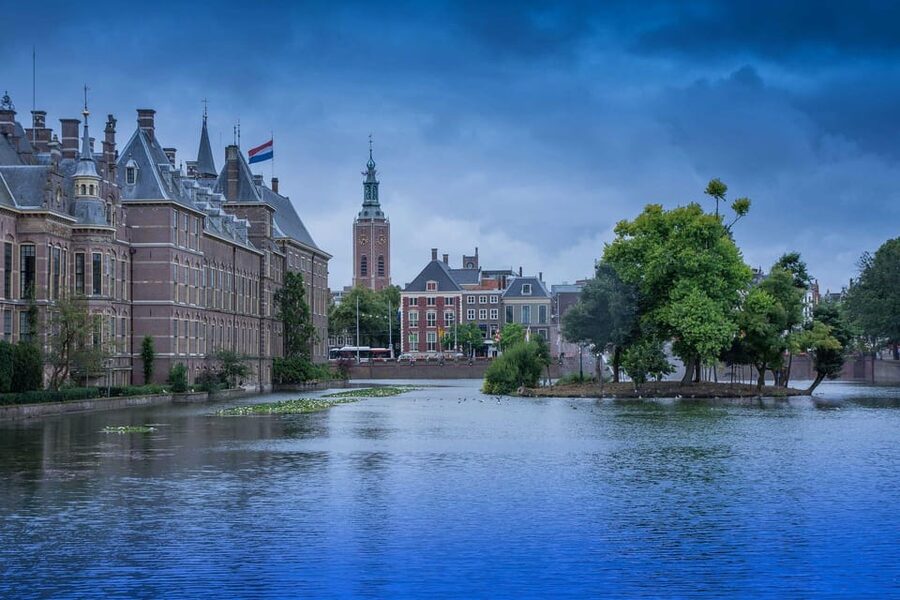 Amsterdam: Zaanse Schans, The Hague & Rotterdam Tour - Guide quality and pacing: what you should look for during the day