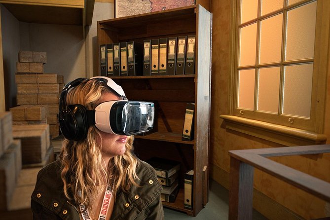 Anne Frank's Last Walk & See Anne Frank House in Virtual Reality - Westerkerk: the church stop, with Rembrandt added in