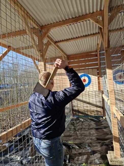 Axe Throwing in Amsterdam: Unleash Your Inner Warrior - Entering UP Events at Loods 2 (and Not Wandering for 20 Minutes)