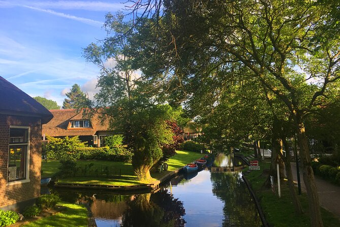 Best of Dutch Countryside: Giethoorn, Windmills, Secret Villages - The Amsterdam Start: 8:30 Departure and Comfortable Ride Time