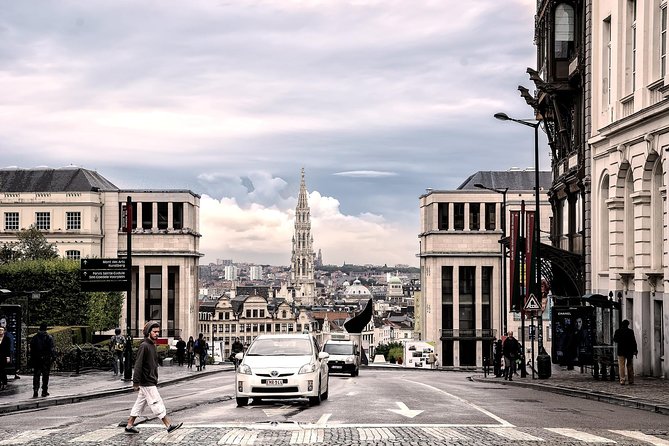 Brussels City Tour: Day Trip from Amsterdam - St. Michael and St. Gudula Cathedral: A Gothic Masterpiece in 30 Minutes