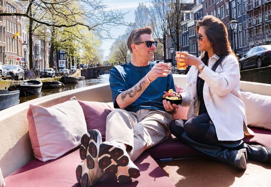 Cheese & Drinks Guided Amsterdam Boat Tour, All Inclusive - A 60-Minute Cheese and Drinks Canal Cruise, Electric Style