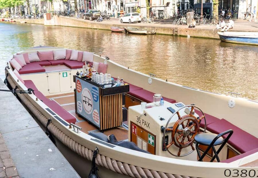 Cheese & Drinks Guided Amsterdam Boat Tour, All Inclusive - Price and Value: Is $34 Worth It?