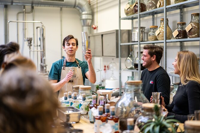 Cocktail workshop @ Spirited Union Rum Co. (Amsterdam) - Timing and group energy: 1.5 hours that move