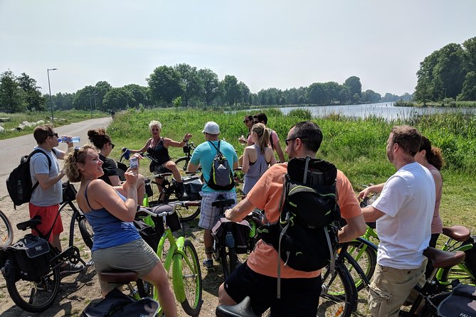 Countryside Bike Tour from Amsterdam: Cheese, Clogs & a Windmill - Choosing the right option: normal bike short ride vs long e-bike