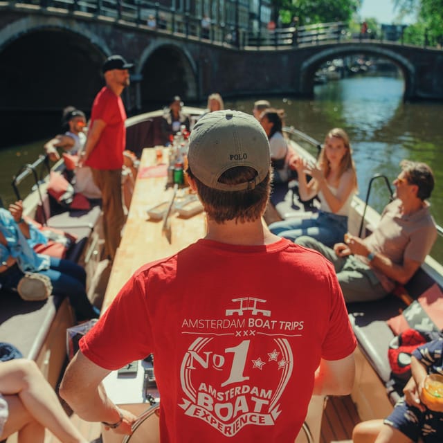 COZY AND FUN CANAL TOUR: A UNIQUE JOURNEY THROUGH AMSTERDAM - Should you book Cozy and Fun Canal Tour?