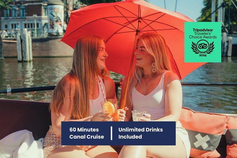 COZY AND FUN CANAL TOUR: A UNIQUE JOURNEY THROUGH AMSTERDAM - Price and value: what $25 buys you
