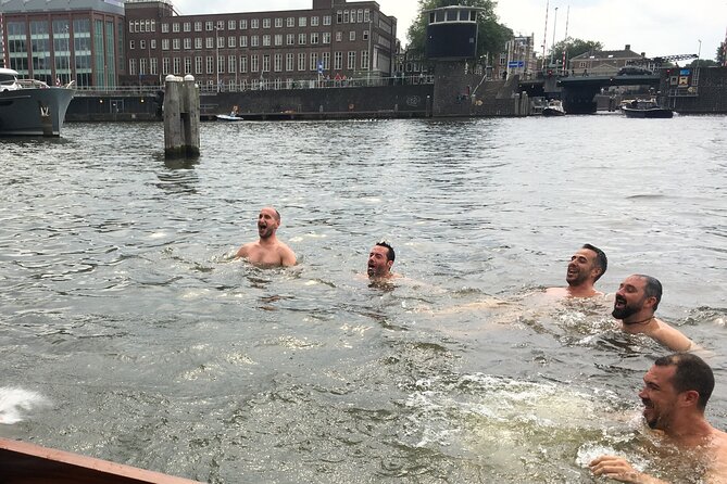Cruise Amsterdam like a Local — Small Group 12 pax - Drinks and small luxuries that make 90 minutes feel easy