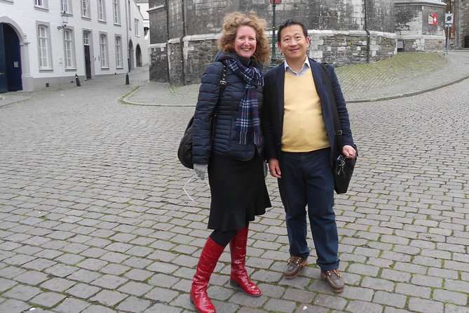 Customized Day Tour in the Netherlands with Art Historian - Van Gogh Museum: make the famous paintings click