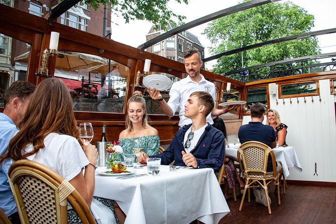 Dinner Canal Cruise Amsterdam: 3-Course Dinner Included - Service Style: Attentive, Professional, and Built for a Calm Dinner