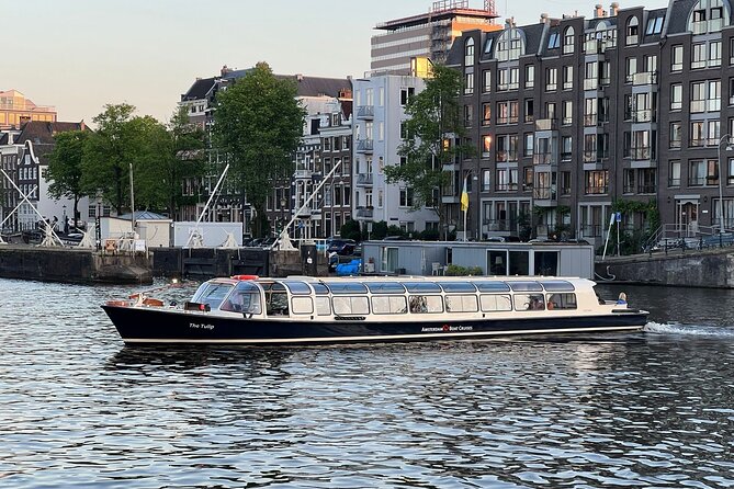 Discover Amsterdam: Luxury Canal Cruise with a Local Skipper - Live captain stories vs audio app: how to enjoy both without losing the plot