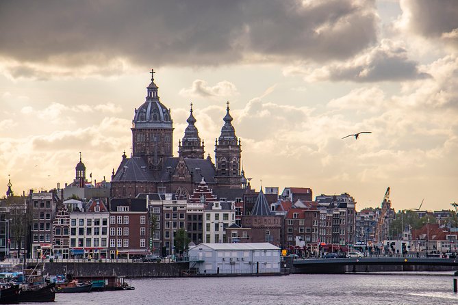 Discover the LGBT side of Amsterdam with a Local - Why a local guide changes everything (especially at night)