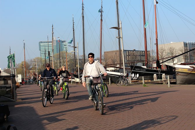 E-Bike Tour, Amsterdam's Highlights and Hidden Gems - Meeting point in Amsterdam-Oosterdoksstraat, and what you’ll have on the ride