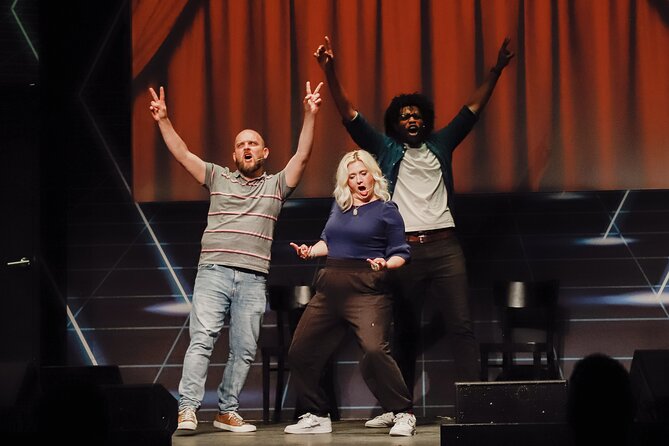 English Comedy Show Amsterdam: Boom Chicago - Drinks, bar layout, and why comfort affects your laughs