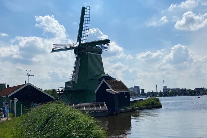Escape Amsterdam: E-Bike to Zaanse Schans Windmills & Zaandam - Krijtmolen d’Admiraal: up close with a classic working windmill
