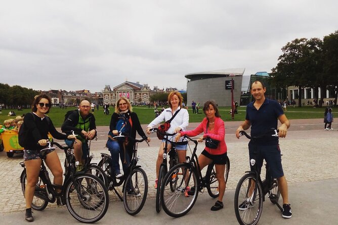 Explore Amsterdam by Bike in the Company of a French Local Guide - Rijksmuseum and Museumplein: iconic sights with real orientation value