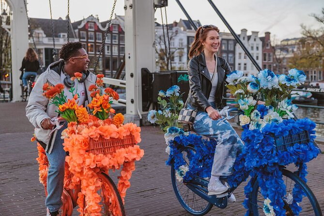 Explore Amsterdam canals on iconic Flower Bikes - Your bike setup: comfort, speed, and the one balance issue